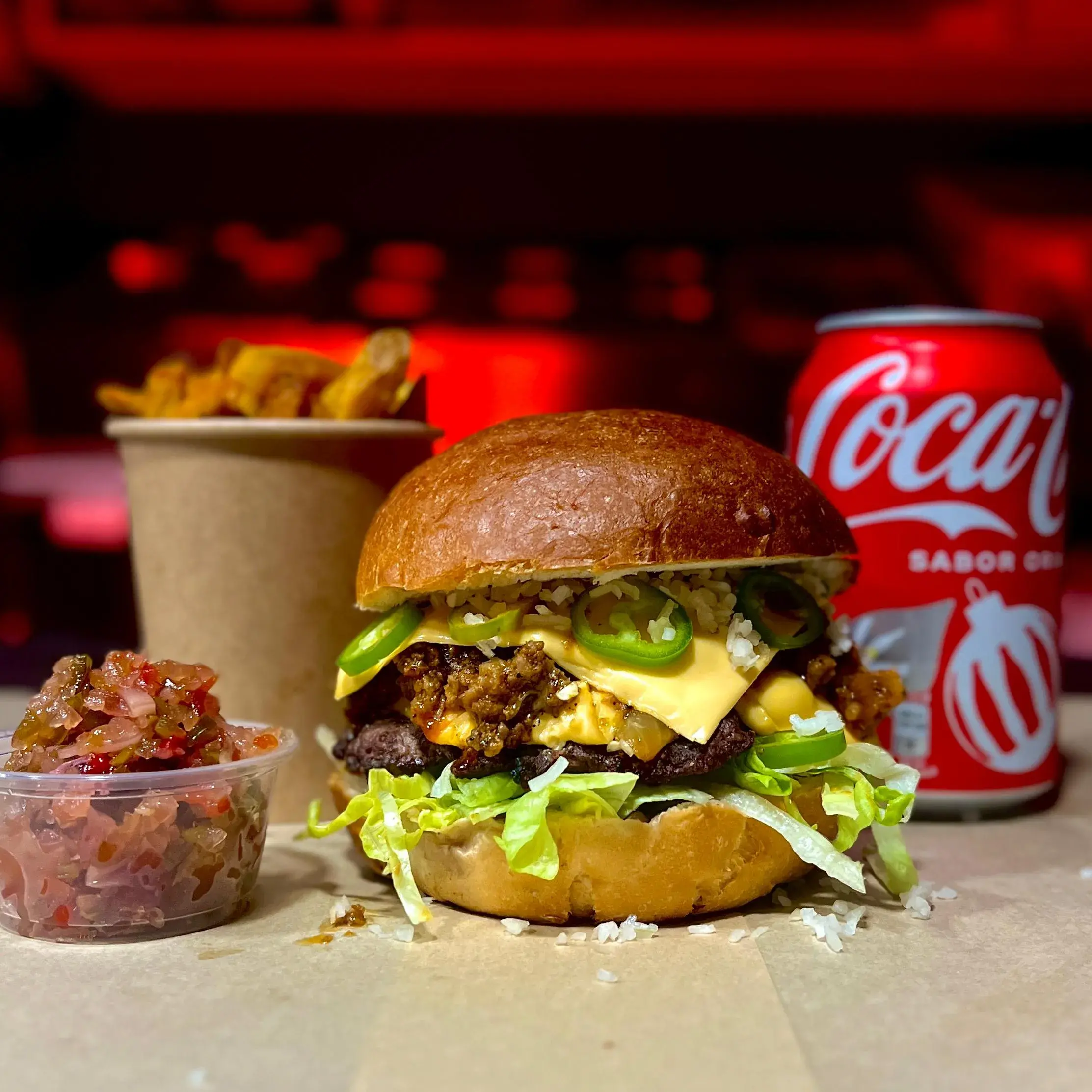 Burger Chili Cheese Menú